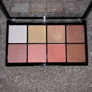 MAKEUP REVOLUTION ULTRA PRO GLOW 2 Highlighter